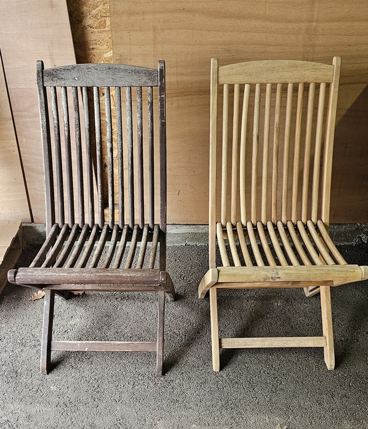 Chaises en bois avant et après aérogommage